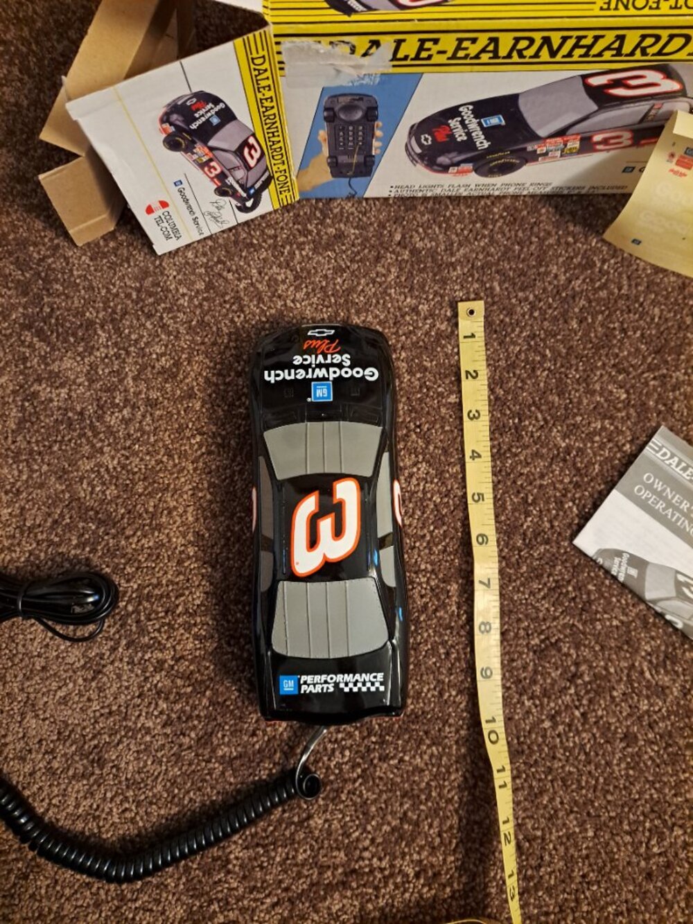NIB Vintage Dale Earnhardt Sr #3 Goodwrench NASCAR Car Collectible Telephone - Picture 11 of 13